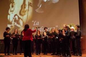 Clase Ejecutiva UC graduó a 1485 nuevos alumnos de sus programas de diplomado online