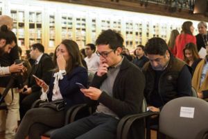 Clase Ejecutiva UC graduó a alumnos de Walmart de sus programas de diplomado online.